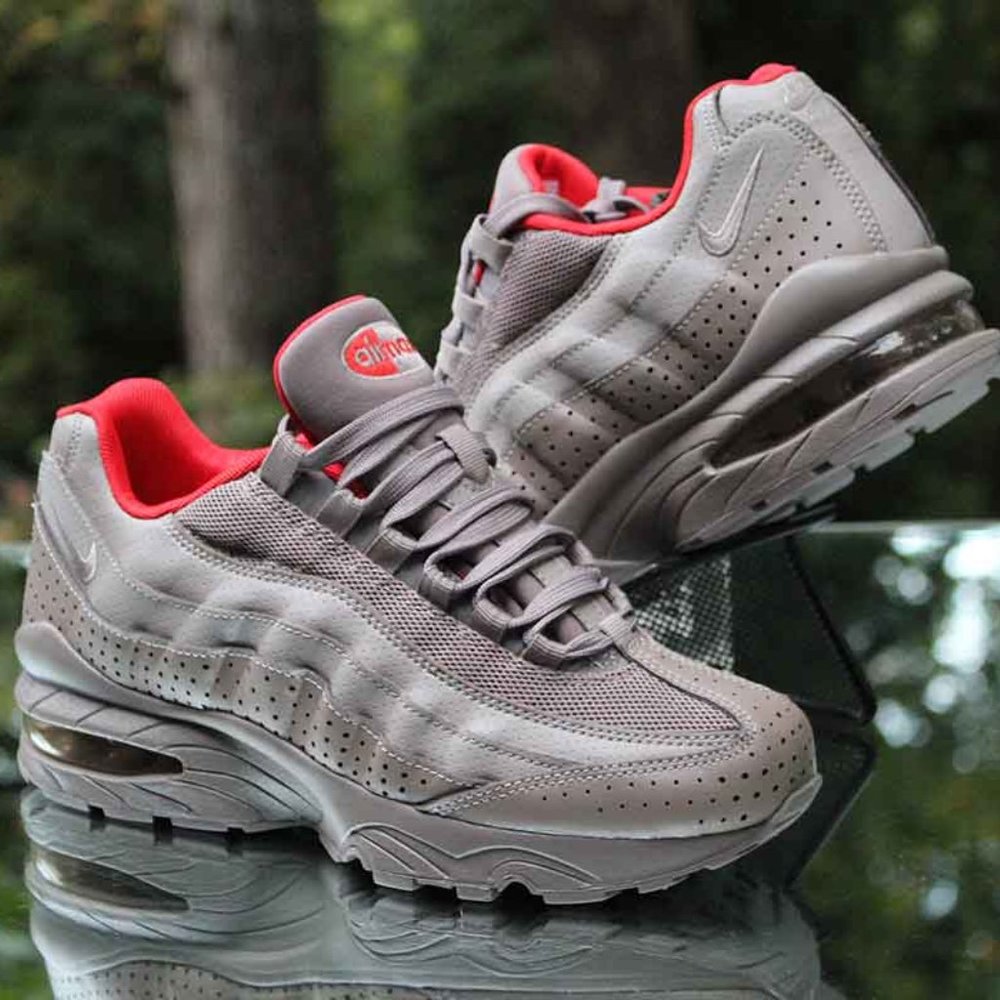 Nike Air Max 95 Sepia Stone Size 5Y